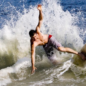 【开云】巴黎FC锁定布莱顿中卫科波拉，天空体育曝转会协议恐难达成