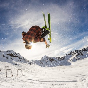 kaiyun.com_足球魔法师与乡土奇迹的相遇，小罗将赴贵州村超开启暖心之旅